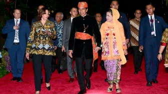 Ibu Negara Filipina Kegirangan Bertemu Iriana Jokowi, Kepala Bergoyang bak Jumpa Bestie Sefrekuensi