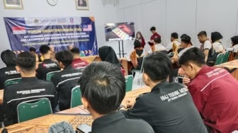 Jauh-jauh dari Malaysia, Sejumlah Mahasiswa Berbagi Ilmu Manajemen Keorganisasian di Kampus STT Warga