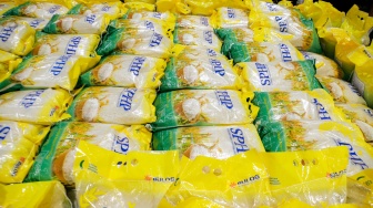 Bos Bapanas Tampik Kelangkaan Stok Beras Karena Buat Bansos, Begini Penjelasannya