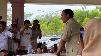 Berkunjung ke Sumbar, Prabowo Subianto Diteriaki Presiden