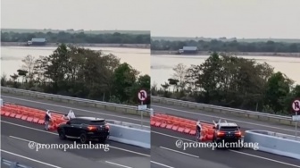 Nekat Banget! Ibu-Ibu Buka Pembatas Jalan Demi Bisa Putar Balik di Tol