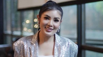 Belum Puas dengan Penangkapan Dito Mahendra, Nikita Mirzani Tuding Nindy Ayunda Ikut Berkonspirasi