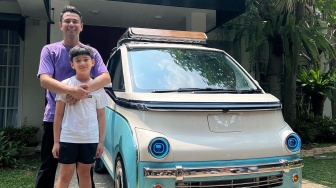 Rafathar Kelewat Polos, Sebut Suara Raffi Ahmad Jelek Saat Rekaman