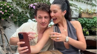 Charlie Puth Resmi Umumkan Pertunangan dengan Sahabatnya, Brooke Sansone