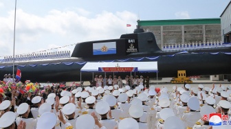 Upacara peresmian kapal selam nuklir taktis baru di Korea Utara, Jumat (8/9/2023). [KCNA VIA KNS/AFP]
