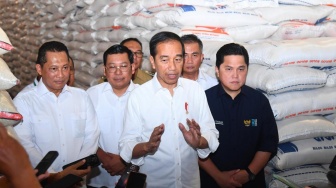 Harga Beras Mahal Padahal Stok Cukup, Ini Kata Jokowi