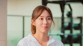 8 Pesona Uee di Live Your Own Life, Aksinya Jadi Pelatih Fitnes Siap Jadi Perhatian