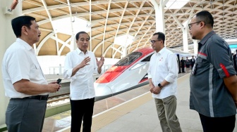 Presiden Joko Widodo atau Jokowi lakukan uji coba Kereta Cepat Jakarta-Bandung dari Stasiun KCJB Halim, Jakarta Timur, Rabu (13/9/2023). [Muchlis Jr - Biro Pers Sekretariat]