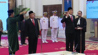 SAH! Jokowi Lantik Kepala Bakamla RI dan Kepala Badan Karantina Indonesia