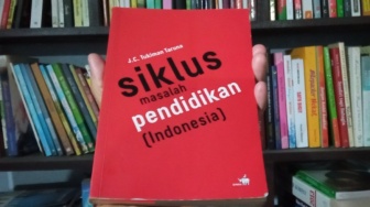 Buku 'Siklus Masalah Pendidikan (Indonesia)', Meningkatkan Mutu Pendidikan