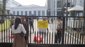 Suasana di area pasca kebakaran Museum Nasional di Jakarta, Minggu (17/9/2023). [Suara.com/Alfian Winanto]