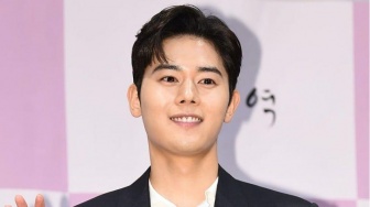 Kim Dong Jun Jadi Raja Toleran di Still Cuts Drama Baru "Goryeo-Khitan War"