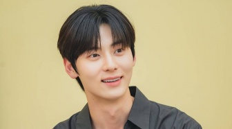 3 OST Drama Korea yang Dinyanyikan Hwang Minhyun, Bikin Candu!