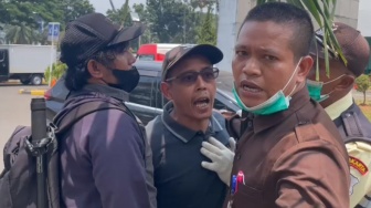 Tim Gegana Telusuri Ledakan di RS Eka Hospital Serpong Tangsel, Satpam Rebut HP Wartawan
