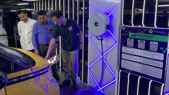 Kolaborasi Bangun Ekosistem Kendaraan Listrik dengan Hadirkan EV Charging Station di Pusat Perbelanjaan