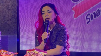Dinar Candy Dipepet 3 Cowok Sekaligus, Pengusaha Lokal Pemenangnya