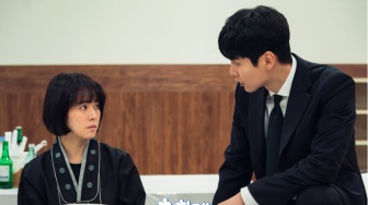 Spoiler Drama Korea 'Behind Your Touch' Episode 13: Sisi Hangat Lee Min Ki
