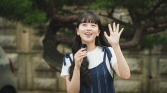 6 Layering Style ala Kim So Hyun dalam Drama 'My Lovely Liar', Berani Coba?