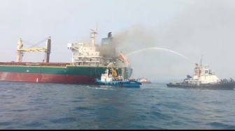 Kapal Kargo Terbakar di Perairan Pesawaran, Basarnas: Tidak Ada Korban Jiwa