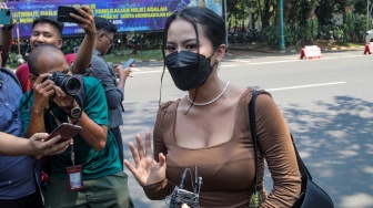 Pemeriksaan Siskaeee Masih Berlangsung, Penyidik Sudah 'Bom' 40 Pertanyaan Seputar Film Esek-Esek