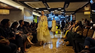 Mewahnya Fashion Show di Chadis Rooftop Bar Swiss-belboutique Yogyakarta
