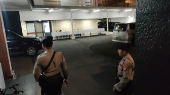KPK Geledah Rumah Dinas Mentan Syahrul Yasin Limpo, Polisi Bersenjata Siaga di Lokasi