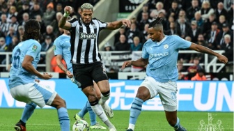 Libas Manchester City, Newcastle United Lolos Babak 16 Besar Carabao Cup