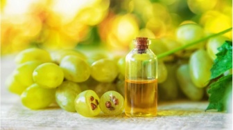 Kenali 5 Manfaat Grapeseed Oil Bagi Kesehatan dan Kecantikan