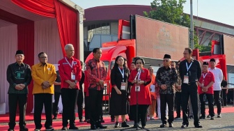 Bersama Presiden, Wapres, Mardiono Hingga Hary Tanoe, Megawati Soekarnoputri Resmikan Mobil Bioskop Keliling
