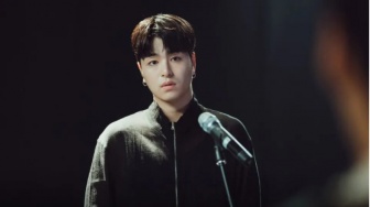 Intip Gaya June iKON Jadi Pentolan Vokalis Band di Drakor Terbaru tvN
