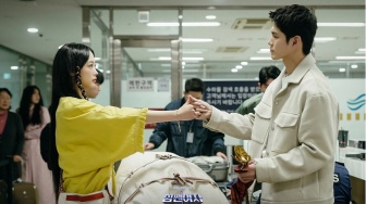 Teaser Strong Girl Nam Soon: Pertemuan Pertama Lee Yoo Mi dan Ong Seong Wu