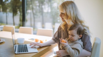 4 Hal Positif tentang Working Mom yang Bisa Menghilangkan Perasaan Insecure