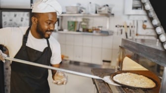 Kenali 5 Profesi Baker, Pembuat Roti dan Kue yang Terampil dan Jarang Diketahui