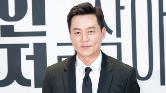 Aktor Lee Seo Jin Putuskan Keluar dari Hook Entertainment setelah 13 Tahun