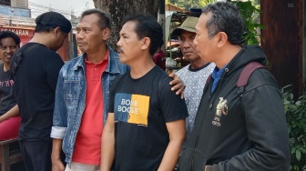 Cerita Pemilik Gudang Rongsok di Pasar Kliwon yang Terbakar: Dikabari Sang Istri Pas Lagi Mandi
