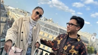 Cerita Bubah Alfian Dampingi Enzy Storia dan Cinta Laura di Paris Fashion Week 2023