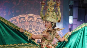 Elegan Bak Putri Kerajaan, National Costume Indonesia Untuk Miss International 2023 Bawa Kebudayaan Lampung