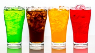 Kerap Disalahpahami, Ini Mitos dan Fakta Minuman Bersoda yang Wajib Kamu Tahu