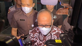 Sama Mujurnya dengan SYL, Eks Sekjen Kementan Kasdi Subagyono Divonis Ringan 4 Tahun Bui
