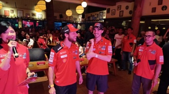 Pembalap Tim Ducati MotoGP, Fransesco Bagnaia dan Enea Bastianini Sapa Penggemar di Indonesia