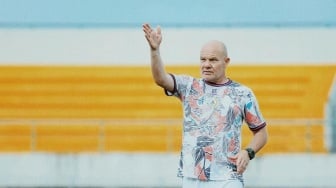 Kritik Kinerja Wasit saat PSS Sleman Menjamu Persik Kediri, Bertrand Crasson: Semua Orang Marah