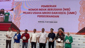 125 UMK Sorong Binaan PNM Terima NIB dari Kemeninves