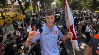 Profil dan Biodata Filip Salac, Pembalap Moto2 Viral Beli Bensin Eceran Naik Vario di Lombok