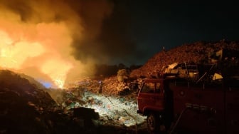 Walhi Salahkan Pemkot Bandar Lampung Atas Kebakaran TPA Bakung