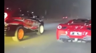 Pemilik Ferrari Merah yang Balap Liar di Palembang Terungkap: Suami Pengusaha Skincare