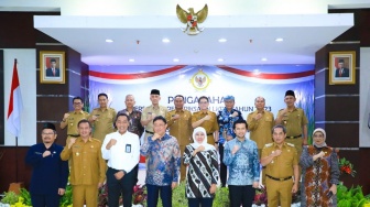 Gubernur Khofifah Dorong Pj Bupati/Walikota Teruskan Hasil Pemeriksaan BPK