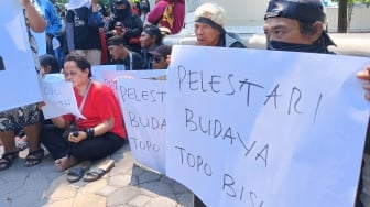 Gibran Temui Warga Demo, Warganet Soroti Pendemo Tidak Tahu Keluhannya: Lumayan Sehari Rp 50 Ribu