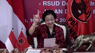 Megawati Masih Batuk Alergi Saat Umumkan Mahfud MD Jadi Cawapres, Bahaya Gak Sih Buat Lansia?