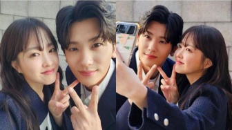 Obati Rindu Penggemar, Park Hyung Sik dan Park Bo Young Selfie Bareng