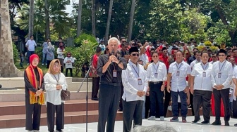 Umbar Komitmen di Depan Relawan, Ganjar: Indonesia Bersih dan Antikorupsi!